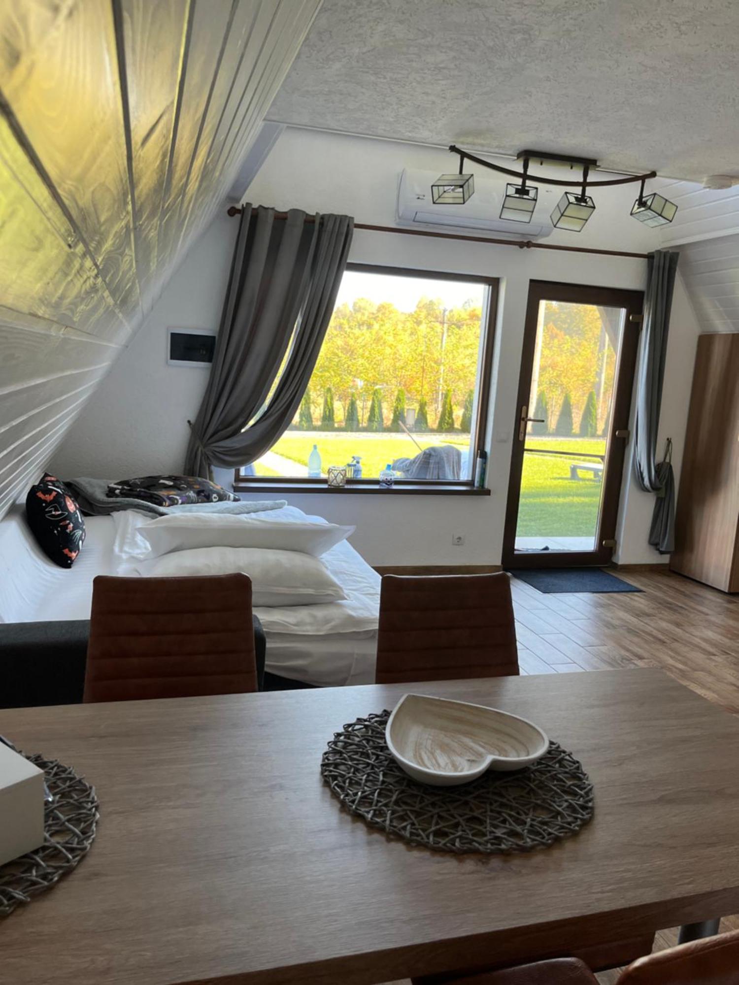 Hotel Casutele De Sub Padure Avrig Zewnętrze zdjęcie